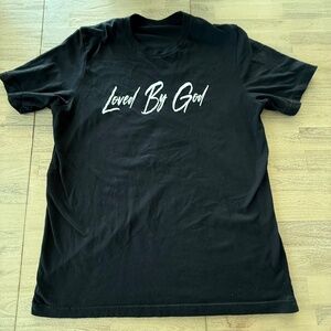 Mens T-shirt Loved By God Black size XL
